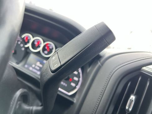 Used 2021 Chevrolet Silverado 1500 LT image 16