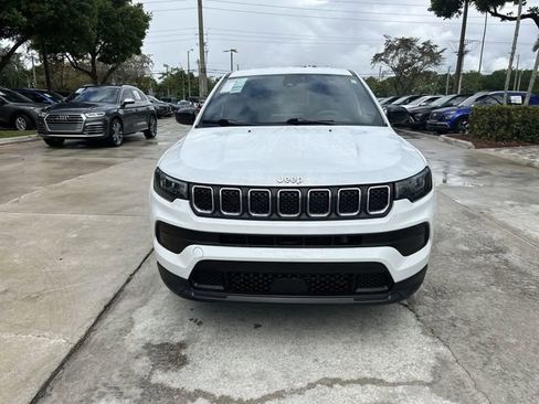 Used 2023 Jeep Compass Sport AWD/4WD image 37