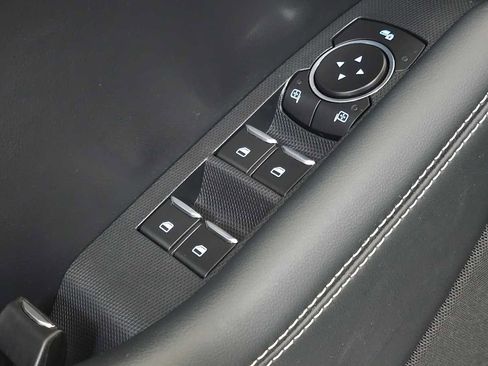 Used 2022 Ford Mustang Mach-E Select image 22