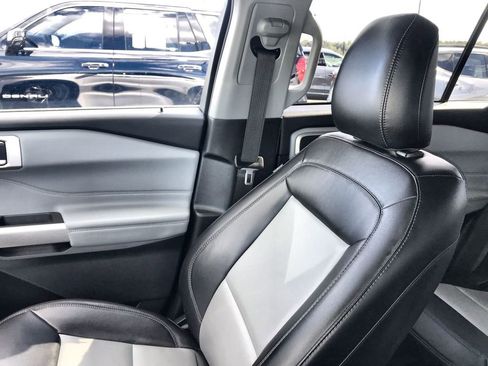 Used 2023 Ford Explorer XLT w/ Equipment Group 202A image 25