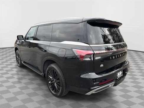Certified 2025 INFINITI QX80 Sensory image 7