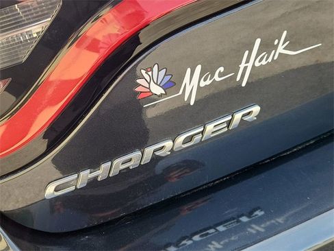 Used 2016 Dodge Charger SE image 29
