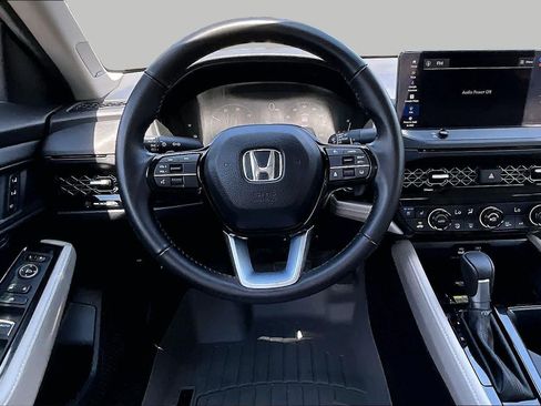 Used 2024 Honda Accord Touring image 6