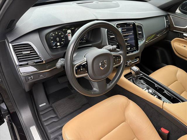 Used 2018 Volvo XC90 T6 Momentum w/ Convenience Package AWD/4WD image 24