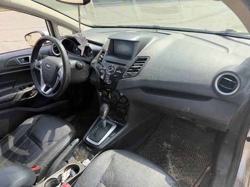 Used 2014 Ford Fiesta Titanium FWD image 6