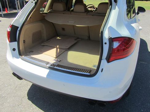 Used 2012 Porsche Cayenne Turbo image 20