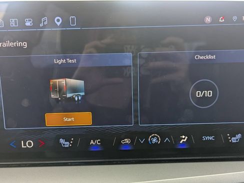 Used 2026 Chevrolet Traverse LT AWD/4WD image 18