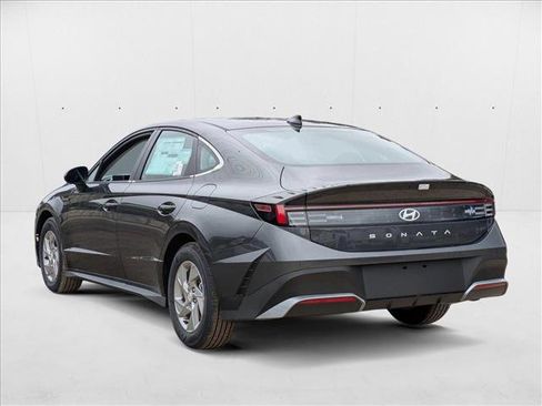 New 2025 Hyundai Sonata SE image 8