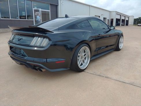 Used 2020 Ford Mustang Premium w/ Equipment Group 201A RWD image 4