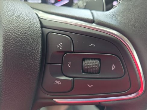 Used 2023 Buick Envision Avenir image 37