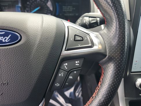 Used 2022 Ford Edge ST-Line image 22