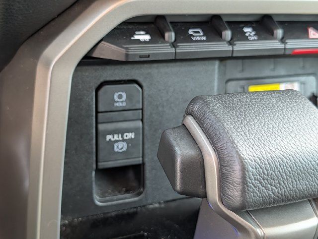 Used 2024 Toyota Tundra Limited AWD/4WD image 18