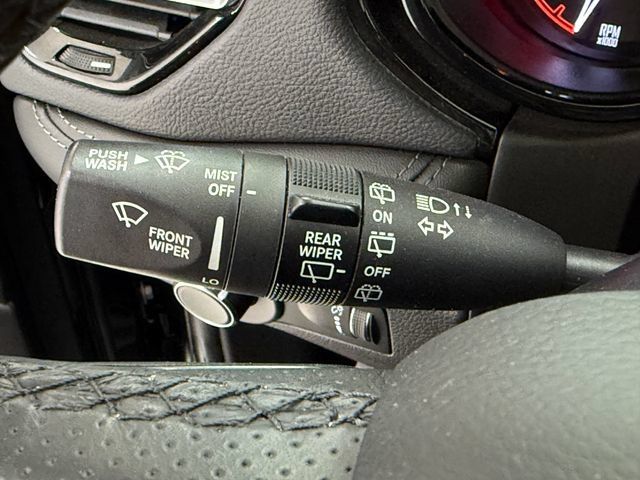 Used 2023 Dodge Durango SXT w/ SXT Blacktop Group RWD image 12