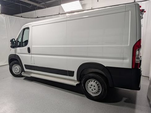 Used 2025 RAM ProMaster 2500 w/ U-Haul Equipment Group FWD image 6