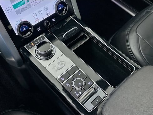Used 2019 Land Rover Range Rover AWD/4WD image 17