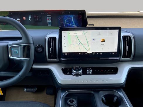 New 2025 Ford Expedition Max Active RWD image 6