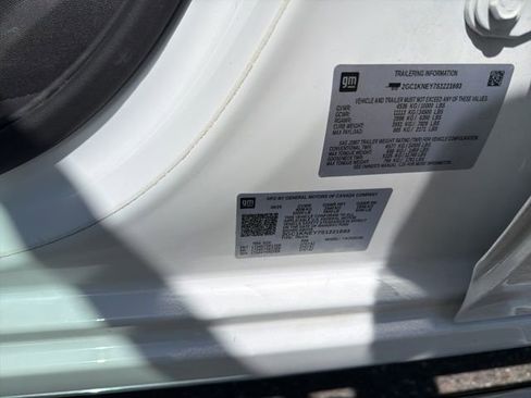 Used 2025 Chevrolet Silverado 2500 LT w/ Convenience Package image 11