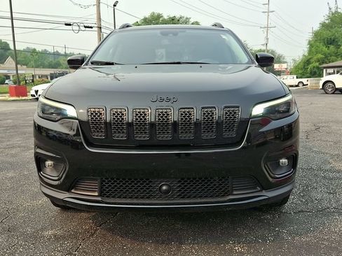 Used 2021 Jeep Cherokee Latitude Plus AWD/4WD image 2