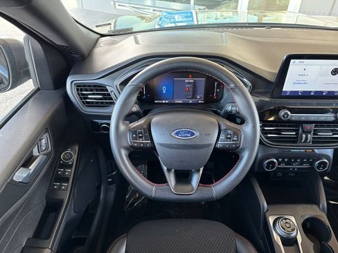 Used 2025 Ford Escape ST-Line FWD image 10
