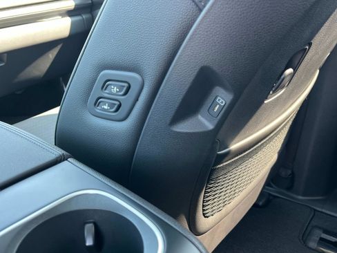 New 2026 Kia Carnival SX Prestige image 16