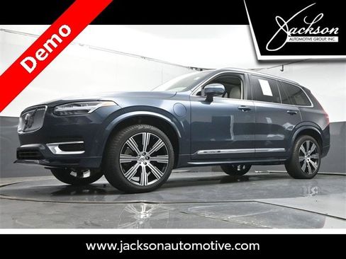 Certified 2024 Volvo XC90 T8 Plus w/ Protection Package Premier image 36
