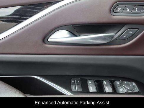 Used 2023 Cadillac Escalade V AWD/4WD image 31