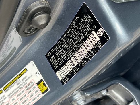 Used 2025 Toyota Corolla LE image 27