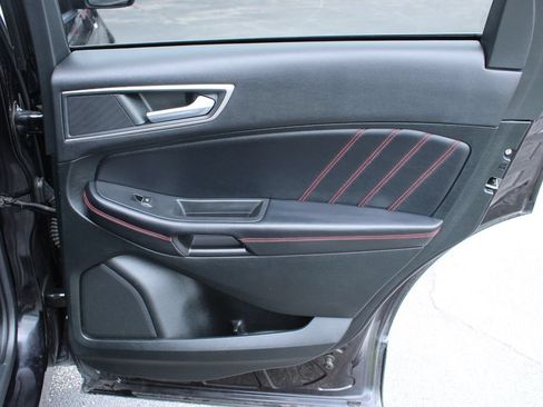Used 2022 Ford Edge ST-Line AWD/4WD image 19