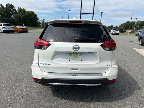 Used 2020 Nissan Rogue SV FWD image 7