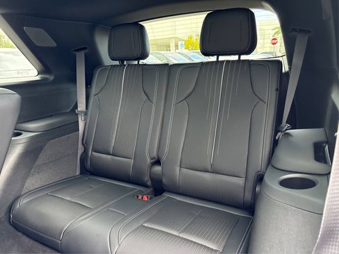 New 2027 Cadillac Vistiq Sport AWD/4WD image 12