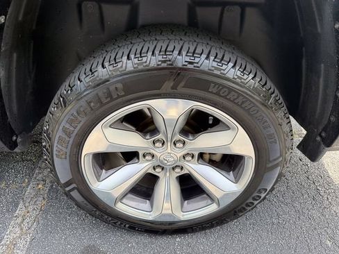 Used 2022 RAM 1500 Limited AWD/4WD image 35