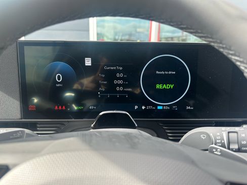 Used 2025 Hyundai Ioniq 5 SEL image 5