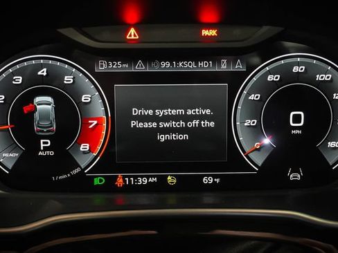 Used 2023 Audi Q3 2.0T Premium Plus w/ Premium Plus Package AWD/4WD image 14