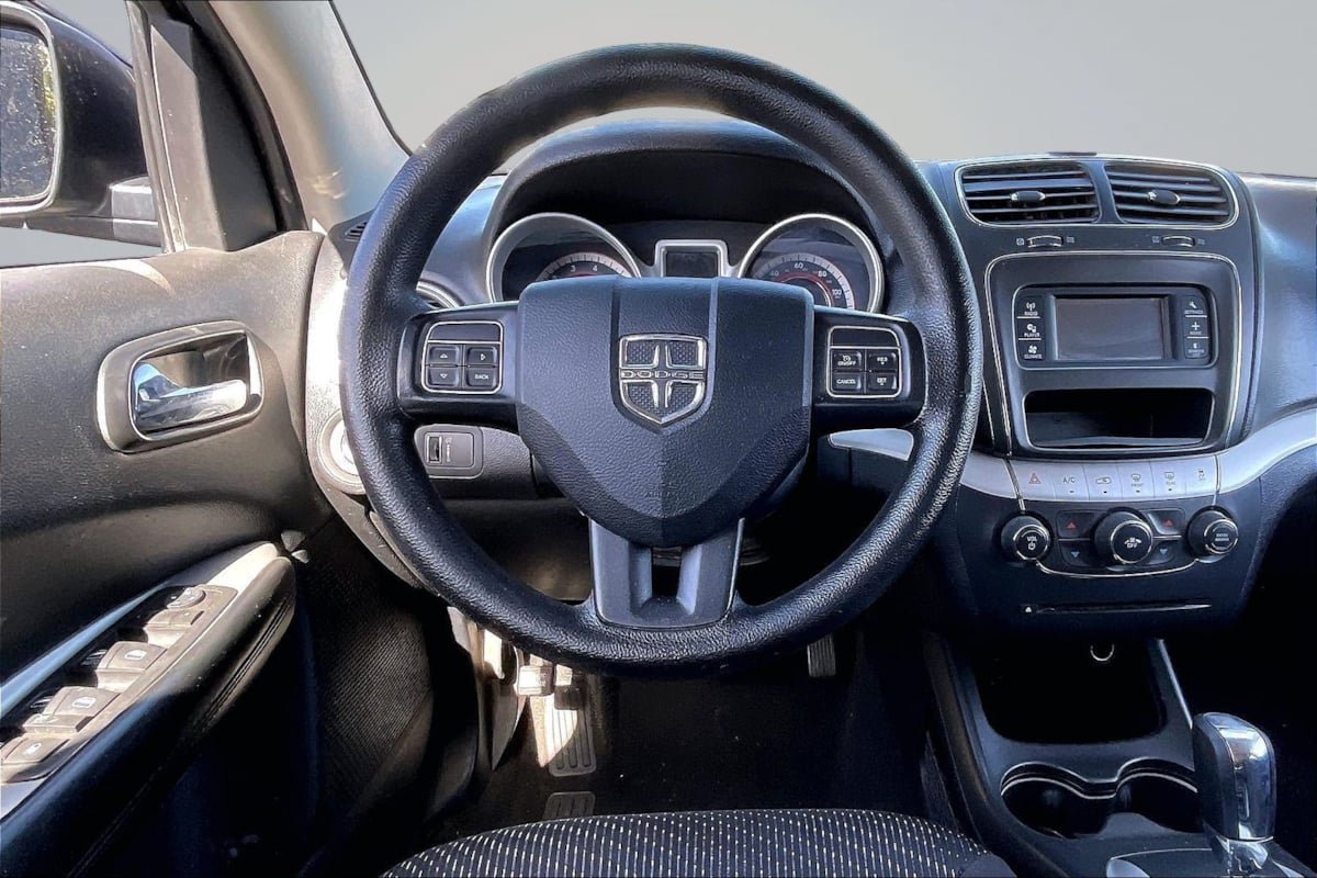 Used 2017 Dodge Journey SXT FWD image 5