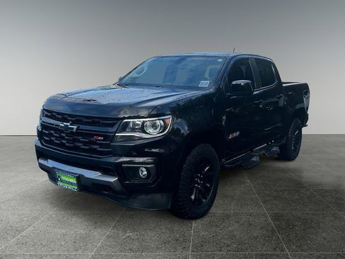 Used 2022 Chevrolet Colorado Z71 w/ Z71 Midnight Edition AWD/4WD image 4