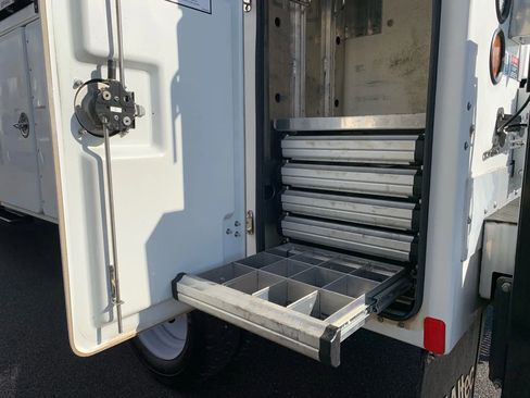 Used 2019 Ford F550 4x4 SuperCab Super Duty image 48