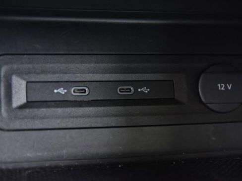 Certified 2023 Volkswagen Atlas Cross Sport SEL Premium R-Line AWD/4WD image 16