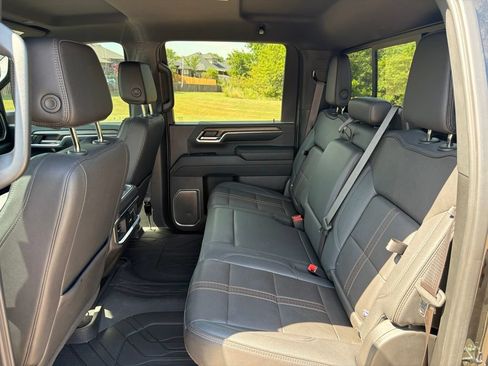 Used 2024 Chevrolet Silverado 2500 High Country w/ Midnight Edition AWD/4WD image 18