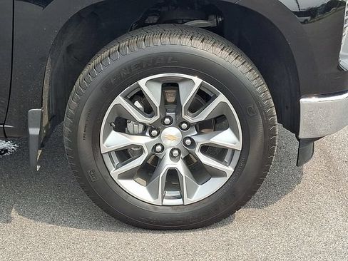Certified 2026 Chevrolet Silverado 1500 LT AWD/4WD image 8