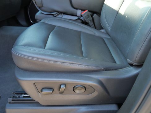 Used 2025 GMC Sierra 1500 SLT image 20