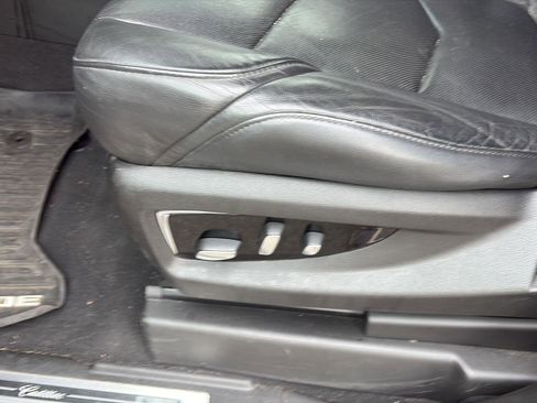 Used 2018 Cadillac Escalade 2WD image 8