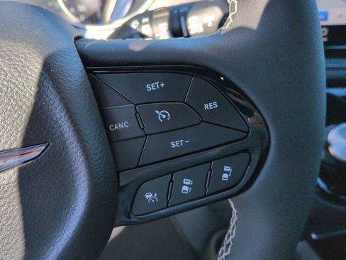 New 2026 Chrysler Pacifica Select image 16