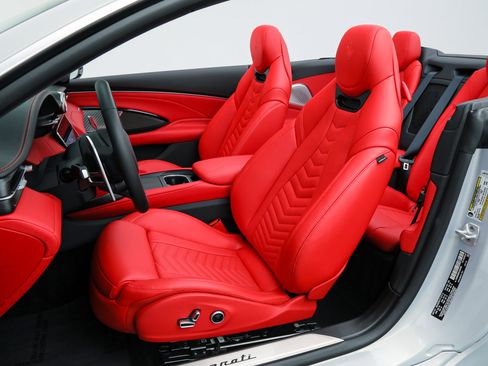 Certified 2026 Maserati GranCabrio Modena AWD/4WD image 18