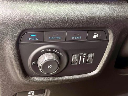 Used 2022 Jeep Grand Cherokee Overland image 21