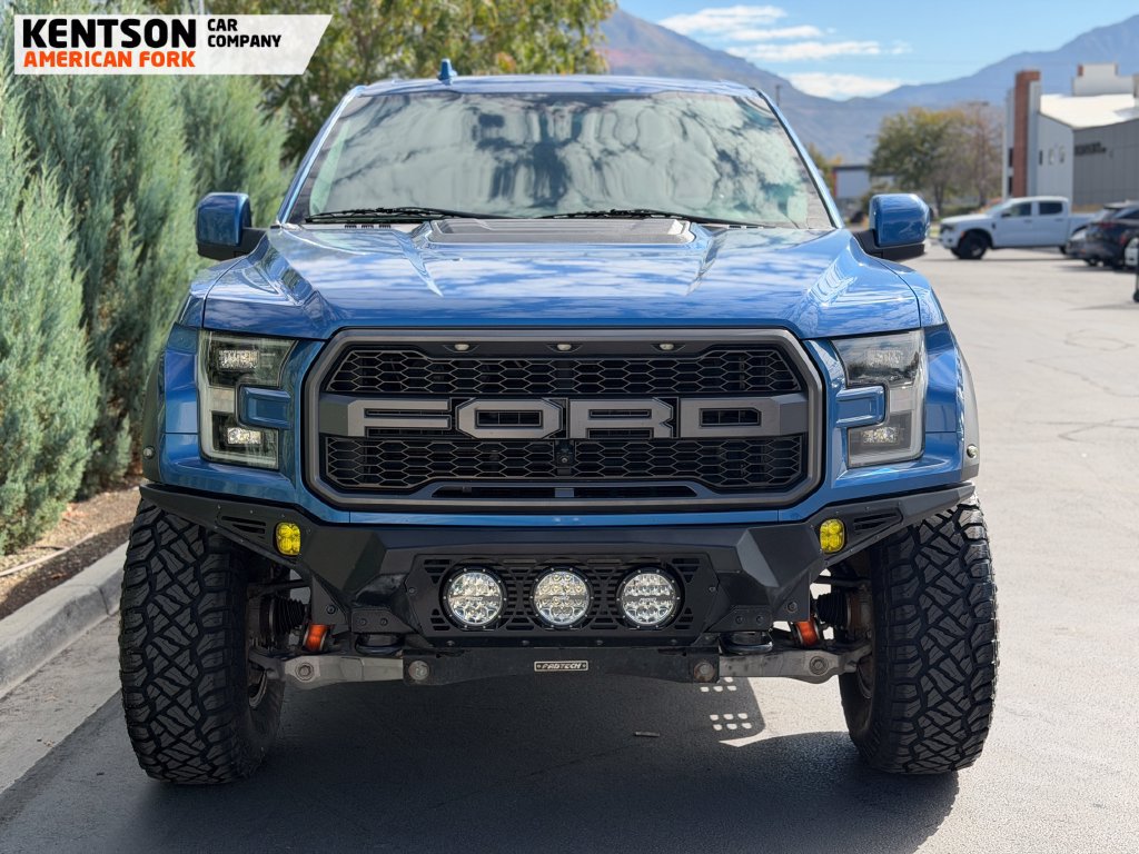 Used 2019 Ford F150 Raptor w/ Equipment Group 802A Luxury AWD/4WD image 2