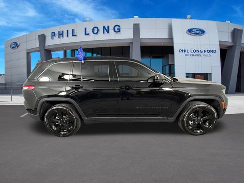 Used 2026 Jeep Grand Cherokee Limited w/ Limited Altitude Package AWD/4WD image 6