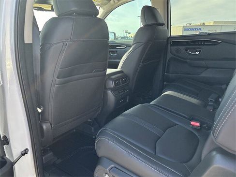 New 2025 Honda Pilot EX-L image 15