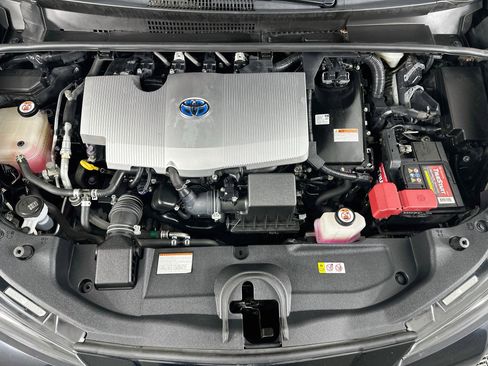 Used 2020 Toyota Prius LE FWD image 31