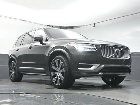 Used 2023 Volvo XC90 B6 Ultimate w/ Protection Package Premier AWD/4WD image 35