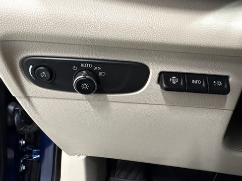 Used 2023 Buick Envision Avenir AWD/4WD image 25